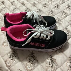 Heelys Kids Black Sneakers with Bright Pink Trim